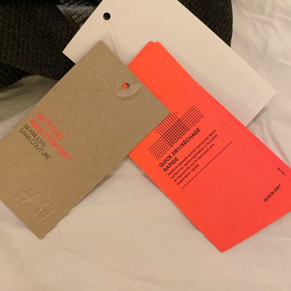 H & M sports bra BNWT - Picture 4 of 4